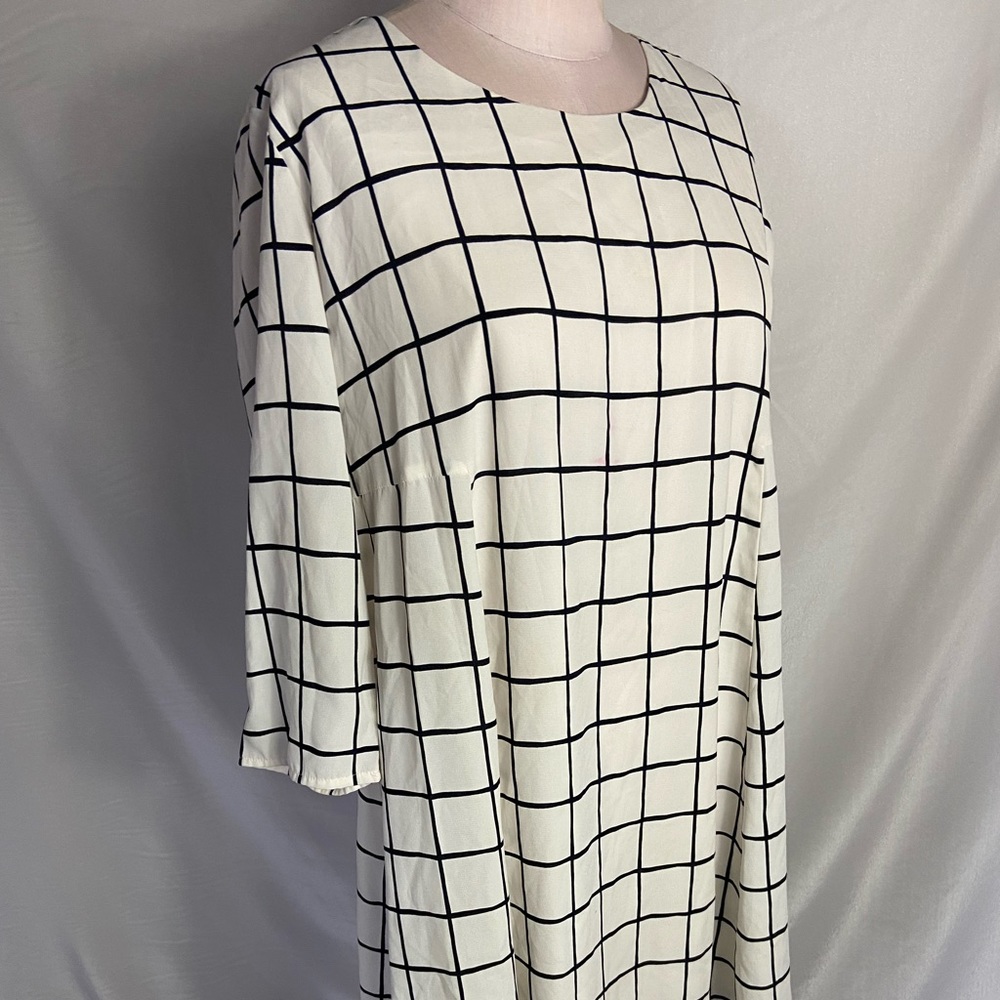 "COLLECTIVE CONCEPTS" WHITE/BLACK PLAID CAREER CASUAL MIDI DRESS 👗